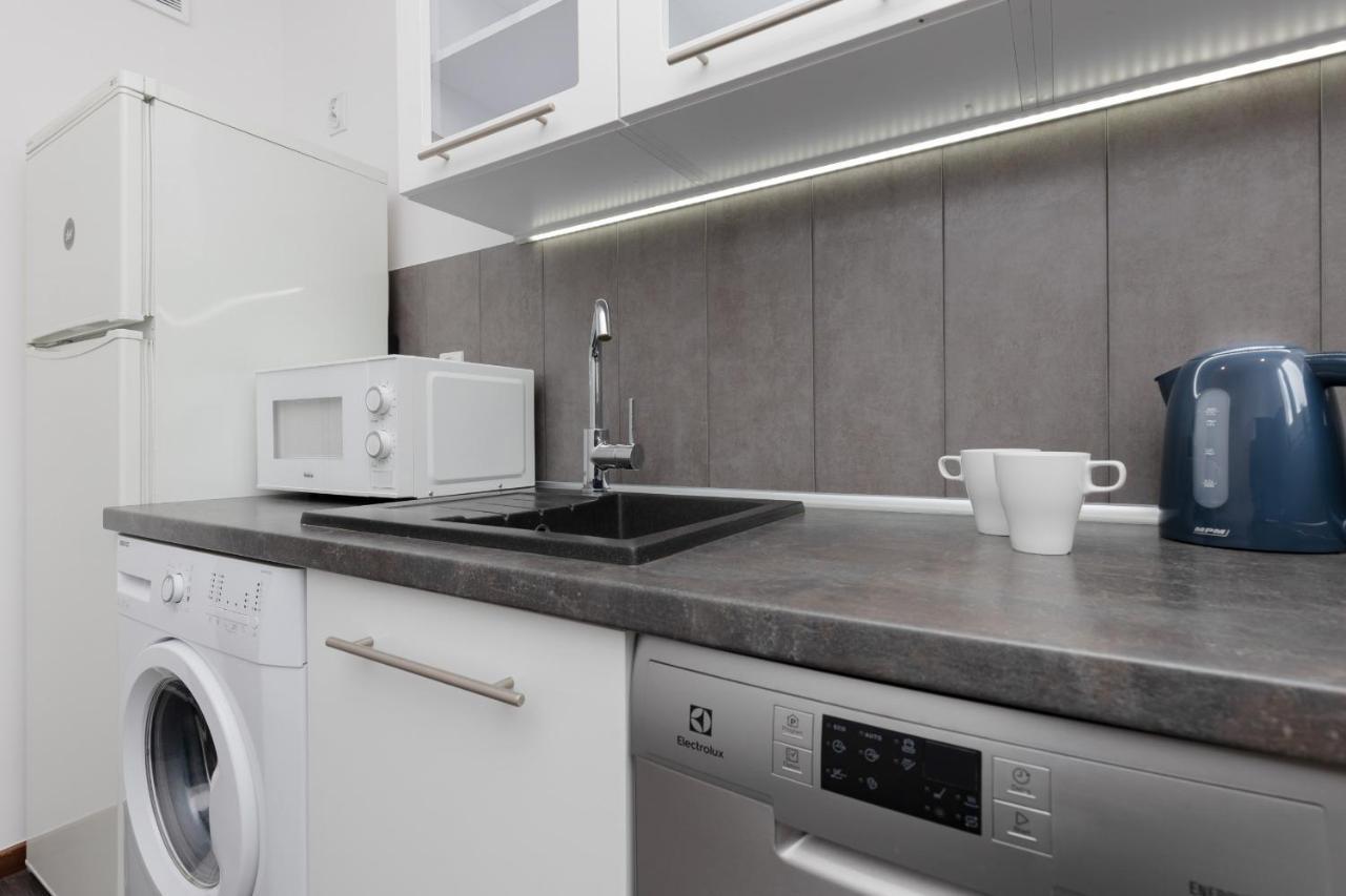 Old Town Spacious Apartment Bonifraterska By Renters Warszawa Zewnętrze zdjęcie